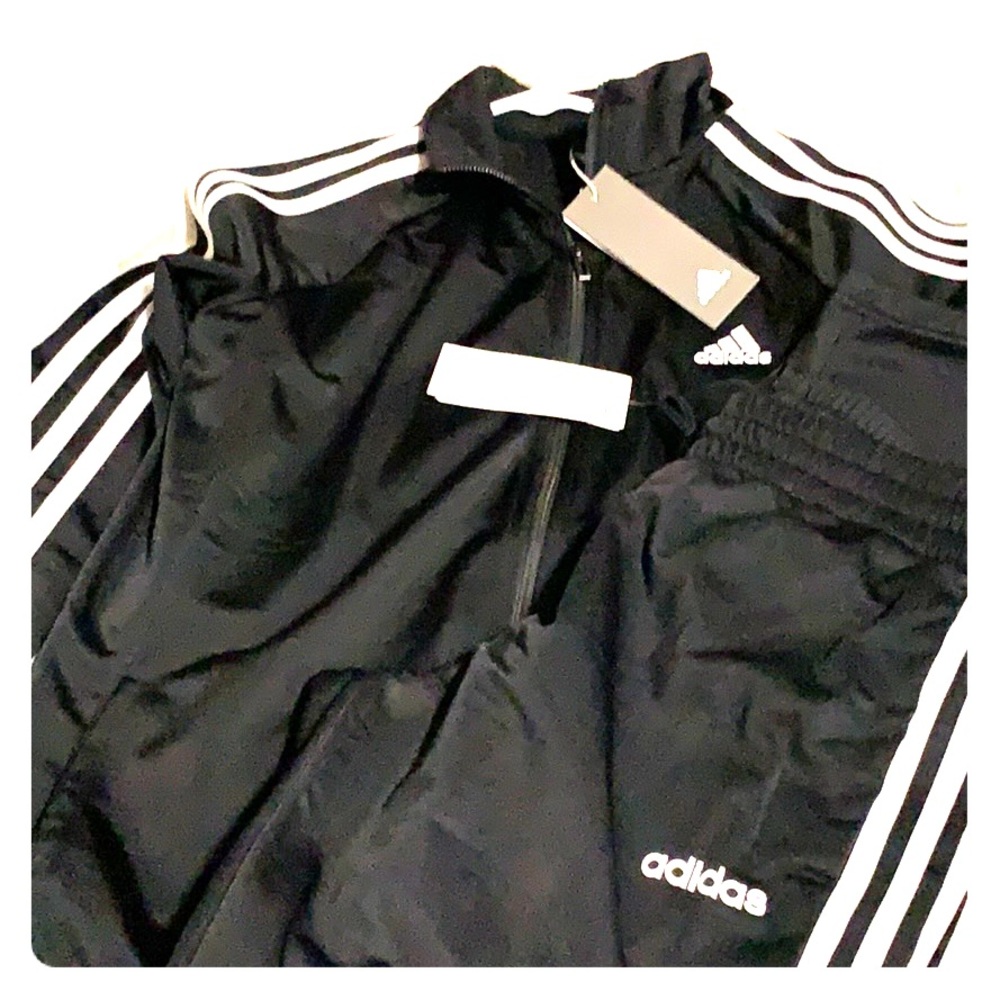 Women’s Addidas tracksuit